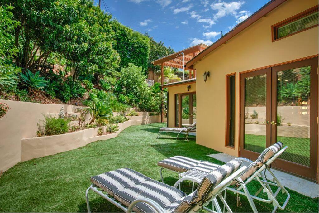 Skyhill Oasis With Hot Tub, Walk To Universal Holiday home